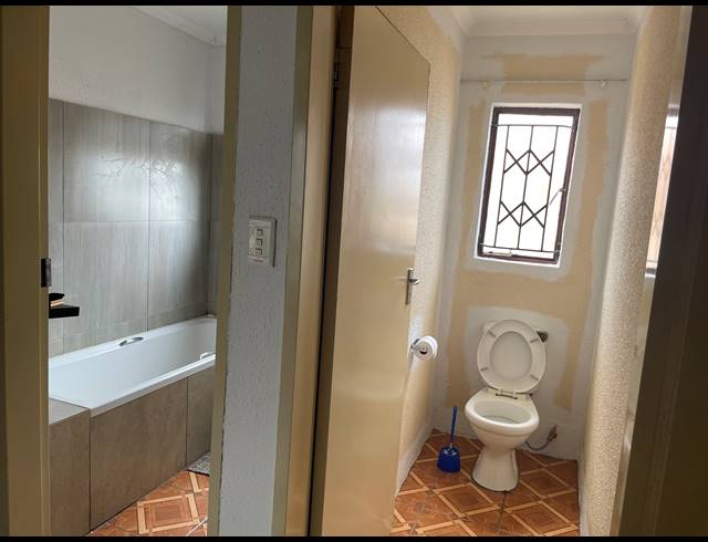 3 BEDROOM FREEHOLD FOR SALE IN SOSHANGUVE VV
